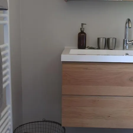 Kanis 80 Apartment